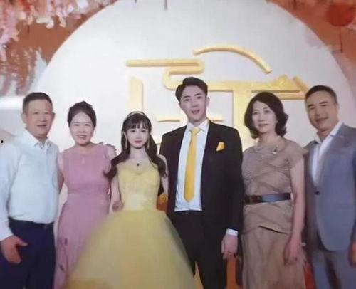 豪门吃瓜群众小说,吃瓜群众的逆袭之路