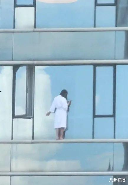 吃瓜浴袍,揭秘吃瓜浴袍的时尚魅力